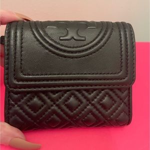 NWOT “Tory Burch” Women’s Fleming BiFold Mini Black Quilted Leather Wallet